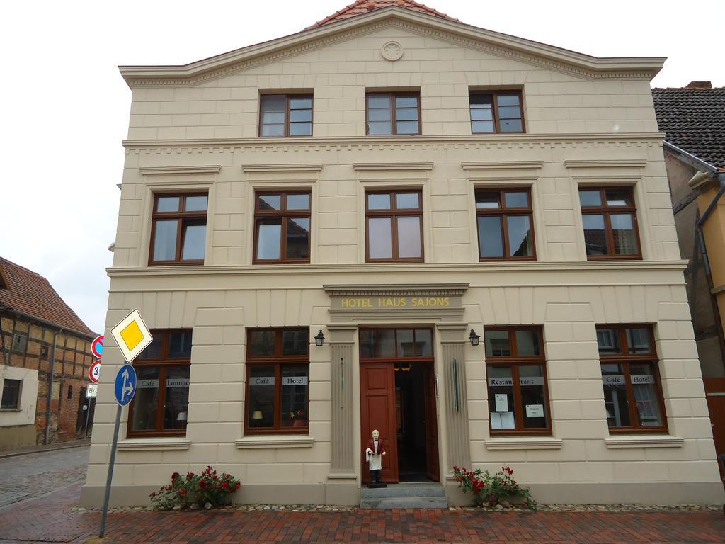 Hotel Und Restaurant Haus Sajons Plau am See Exterior foto